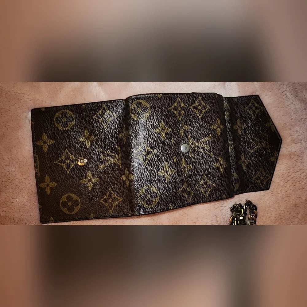 LV Monogram Monnaie Double Snap Wallet with Unbranded Chain - Picture 3 of 12